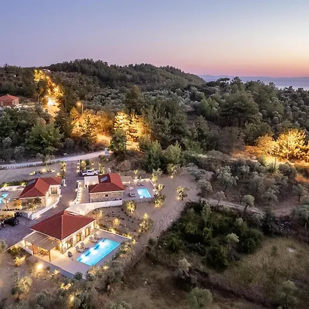 Nomas With Private Pool