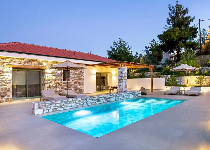 Nomas With Private Pool