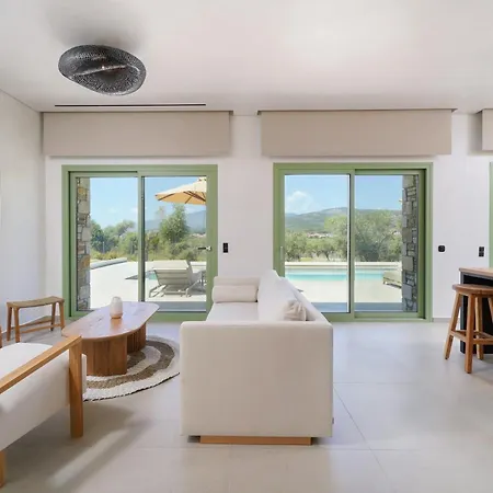 Villa Nomas With Private Pool *