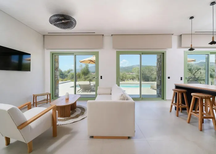 Villa Nomas With Private Pool *