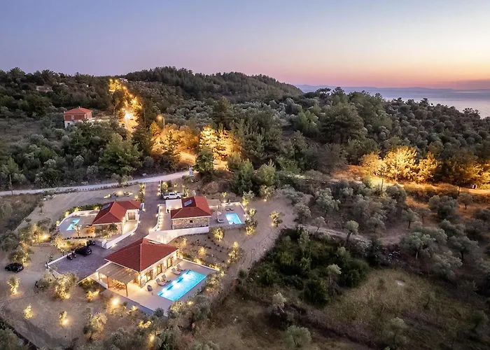 Nomas With Private Pool