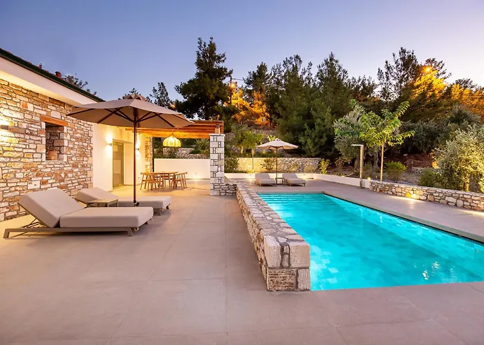 Villa Nomas With Private Pool